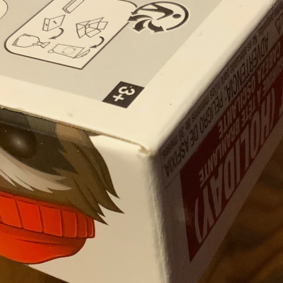 Funko POP! Rocket (Holiday) #531 (Marvel) - Picture 6 of 9